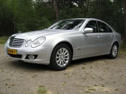Zilver Gebruikt 2008 Mercedes E200 Elegance Sedan | € 8.500 (Super prijs)