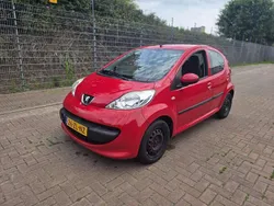 Rood Gebruikt 2008 Peugeot 107 Hatchback | € 999 (Goede deal)