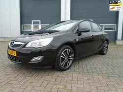 Zwart Gebruikt 2010 Opel Astra Edition Hatchback | € 2.950 (Eerlijke prijs)