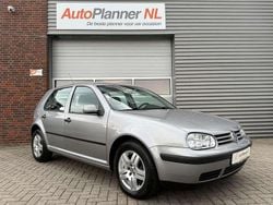 Grijs Gebruikt 2002 VW Golf IV Hatchback | € 6.744