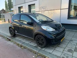 Zwart Gebruikt 2011 Peugeot 107 Hatchback | € 2.750 (Eerlijke prijs)