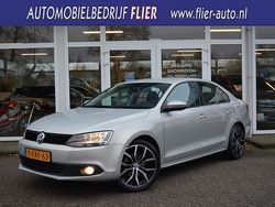 Grijs (metallic) Gebruikt 2012 VW Jetta Trendline Sedan | € 5.350 (Eerlijke prijs)