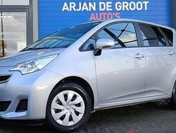 Grijs Gebruikt 2014 Toyota Verso-S MPV | € 12.950 (Goede deal)