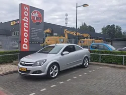 Grijs Gebruikt 2006 Opel Astra Cabriolet Cosmo Cabriolet | € 4.250 (Eerlijke prijs)