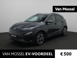 Zwart Gebruikt 2023 Hyundai Kona SUV | € 22.400 (Eerlijke prijs)