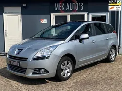 Grijs Gebruikt 2010 Peugeot 5008 MPV | € 5.444 (Duur)