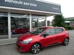 Rood Gebruikt 2016 Renault Clio IV Dynamique Hatchback | € 9.945 (Duur)
