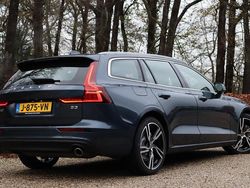 Blauw Gebruikt 2020 Volvo V60 Business Edition Stationwagen | € 27.400 (Super prijs)