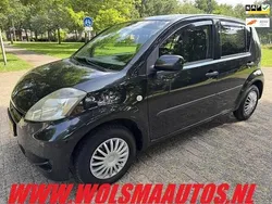 Zwart Gebruikt 2008 Daihatsu Sirion Hatchback | € 1.750 (Goede deal)