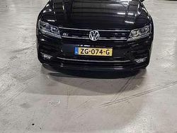 Zwart Gebruikt 2019 VW Tiguan R-line SUV | € 25.000 (Iets duurder)