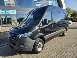 Zwart Gebruikt 2024 Mercedes Sprinter Van | € 41.900 (Eerlijke prijs)