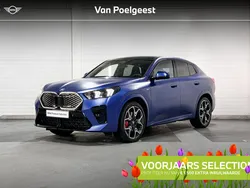 Blauw, metallic lak Gebruikt 2025 BMW iX2 M Sport SUV | € 57.900 (Super prijs)