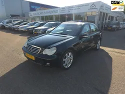 Zwart Gebruikt 2005 Mercedes C180 Classic Sedan | € 4.950 (Iets duurder)
