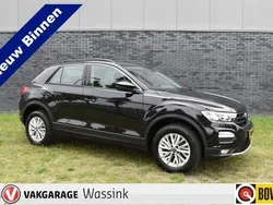 Zwart Gebruikt 2021 VW T-Roc Business SUV | € 25.940 (Goede deal)