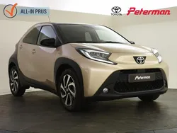 Bruin Gebruikt 2023 Toyota Aygo Pulse Hatchback | € 18.499 (Eerlijke prijs)