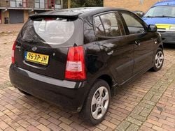 Zwart Gebruikt 2007 Kia Picanto Light Hatchback | € 600 (Goede deal)