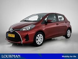Rood Gebruikt 2015 Toyota Yaris Hatchback | € 12.945 (Goede deal)
