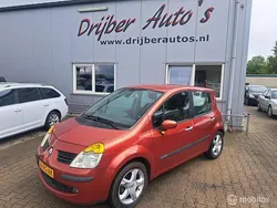 Rood Gebruikt 2005 Renault Modus Authentique MPV | € 1.000 (Eerlijke prijs)