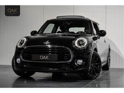 Zwart Gebruikt 2017 Mini Cooper Hatchback | € 15.900 (Eerlijke prijs)