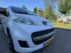 Wit Gebruikt 2012 Peugeot 107 Hatchback | € 2.750 (Eerlijke prijs)