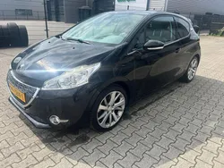 Zwart Gebruikt 2012 Peugeot 208 Allure Hatchback | € 4.750 (Goede deal)