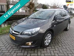 Grijs Gebruikt 2015 Opel Astra Stationwagen | € 6.495 (Eerlijke prijs)