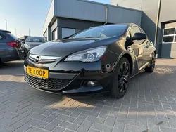 Zwart, metallic lak Gebruikt 2017 Opel Astra GTC Edition Coupé | € 11.950 (Duur)