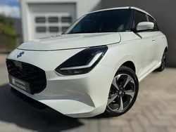Wit Gebruikt 2024 Suzuki Swift Style Hatchback | € 20.950 (Eerlijke prijs)
