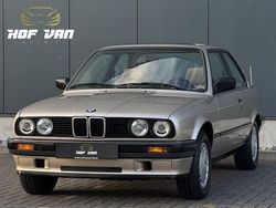 Geel Gebruikt 1990 BMW 318 Sedan | € 24.999