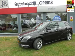 Zwart Gebruikt 2014 Mercedes B180 Ambition MPV | € 12.949 (Eerlijke prijs)
