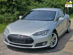 Zilver Gebruikt 2015 Tesla Model S Sedan | € 49.999