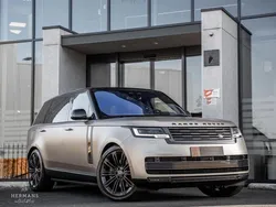 Goud, metallic lak Gebruikt 2023 Land Rover Range Rover SUV | € 199.950 (Eerlijke prijs)