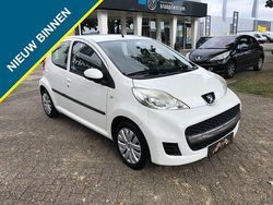 Wit Gebruikt 2011 Peugeot 107 Hatchback | € 3.199 (Eerlijke prijs)