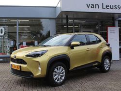 Geel Gebruikt 2023 Toyota Yaris Cross SUV | € 24.900 (Eerlijke prijs)
