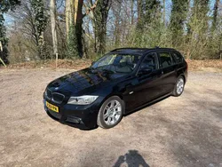 Zwart Gebruikt 2010 BMW 318 Executive Stationwagen | € 8.450 (Iets duurder)