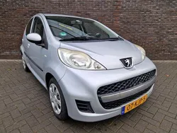 Grijs Gebruikt 2009 Peugeot 107 Hatchback | € 2.695 (Eerlijke prijs)