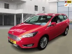Rood Gebruikt 2015 Ford Focus Titanium Stationwagen | € 7.950 (Goede deal)