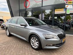 Grijs Gebruikt 2019 Skoda Superb Business Line Stationwagen | € 26.500 (Iets duurder)