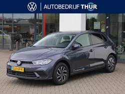 Grijs, metallic lak Gebruikt 2024 VW Polo Edition Hatchback | € 32.950