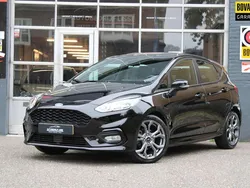 Zwart Gebruikt 2018 Ford Fiesta ST-Line Hatchback | € 12.990 (Eerlijke prijs)