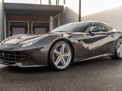 Grijs, metallic lak Gebruikt 2015 Ferrari F12 Coupé | € 329.950