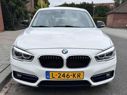 Wit Gebruikt 2017 BMW 118 Hatchback | € 12.690 (Super prijs)