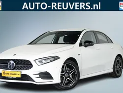 Wit Gebruikt 2020 Mercedes A250 AMG line Sedan | € 27.400 (Goede deal)