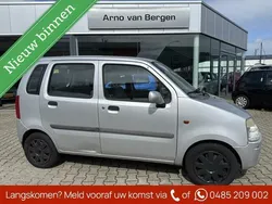 Grijs Gebruikt 2001 Opel Agila Comfort Hatchback | € 1.499 (Eerlijke prijs)