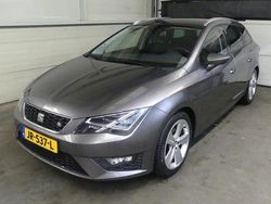 Grijs Gebruikt 2016 Seat Leon ST CONNECT Stationwagen | € 9.445 (Goede deal)