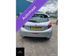 Grijs Gebruikt 2016 Peugeot 208 Active Hatchback | € 10.500 (Eerlijke prijs)
