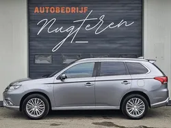 Grijs Gebruikt 2019 Mitsubishi Outlander Instyle SUV | € 16.450 (Goede deal)