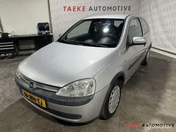 Grijs Gebruikt 2003 Opel Corsa Njoy Hatchback | € 999 (Eerlijke prijs)