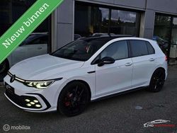 Wit Gebruikt 2021 VW Golf VIII Style Hatchback | € 31.995 (Eerlijke prijs)