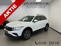Wit Gebruikt 2023 VW Tiguan Business SUV | € 30.545 (Super prijs)